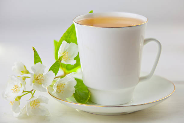 Factors that influence the caffeine content of white tea