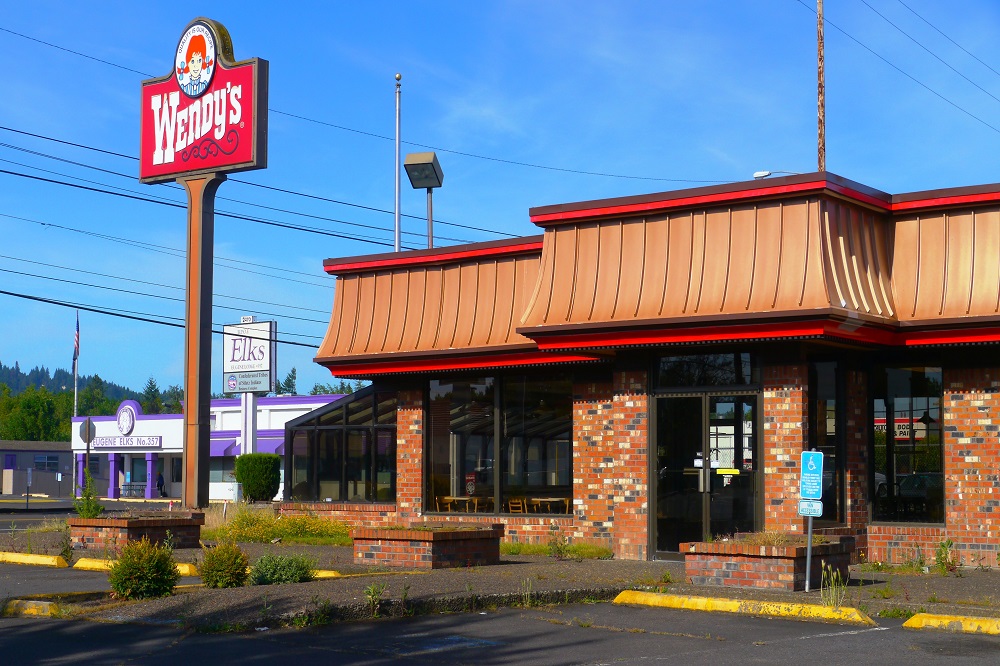 Ways To Save Money While Eating At Wendy’s During Lunchtime